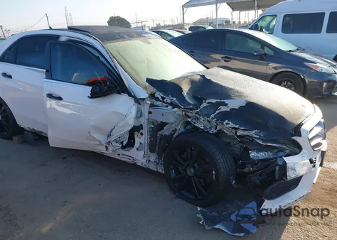 2014 Mercedes-Benz E 350 из США, поврежденный, VIN WDDHF5KB8EA978878